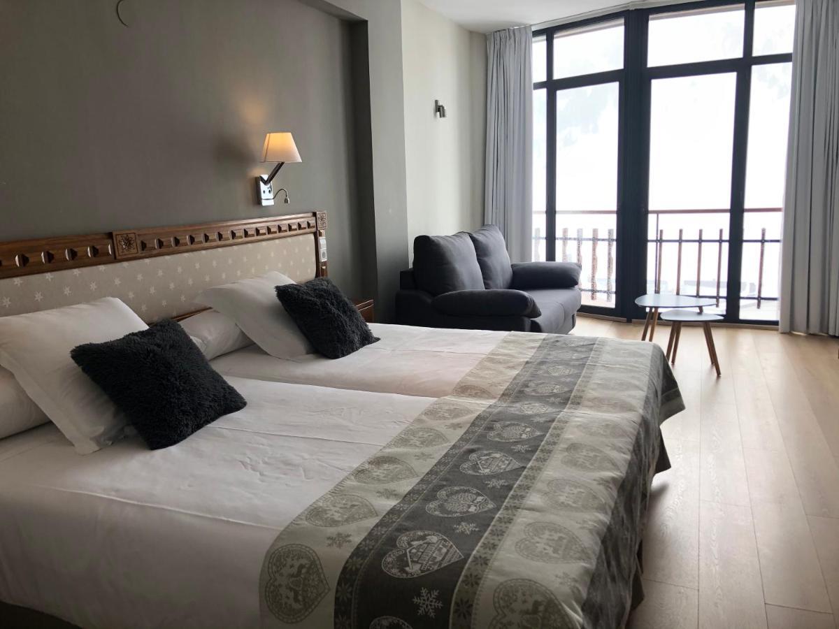 Hotel Edelweiss Candanchú מראה חיצוני תמונה