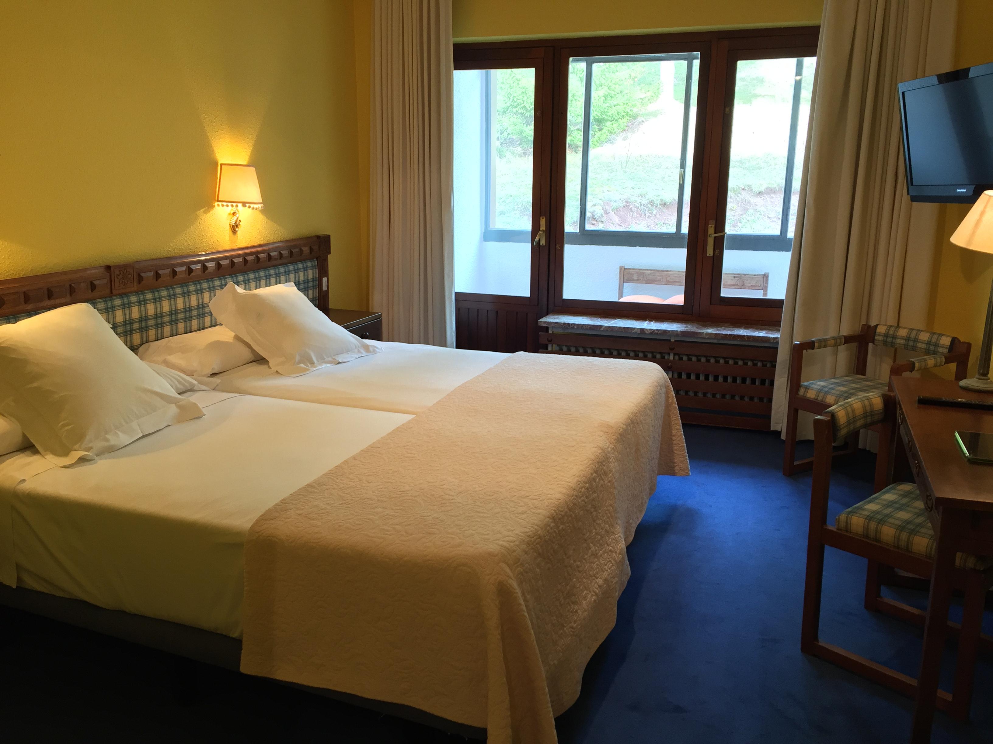 Hotel Edelweiss Candanchú מראה חיצוני תמונה