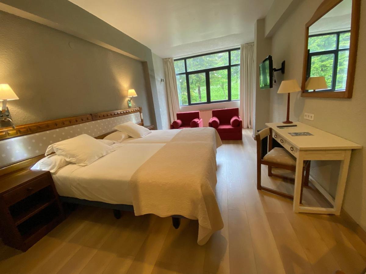 Hotel Edelweiss Candanchú מראה חיצוני תמונה
