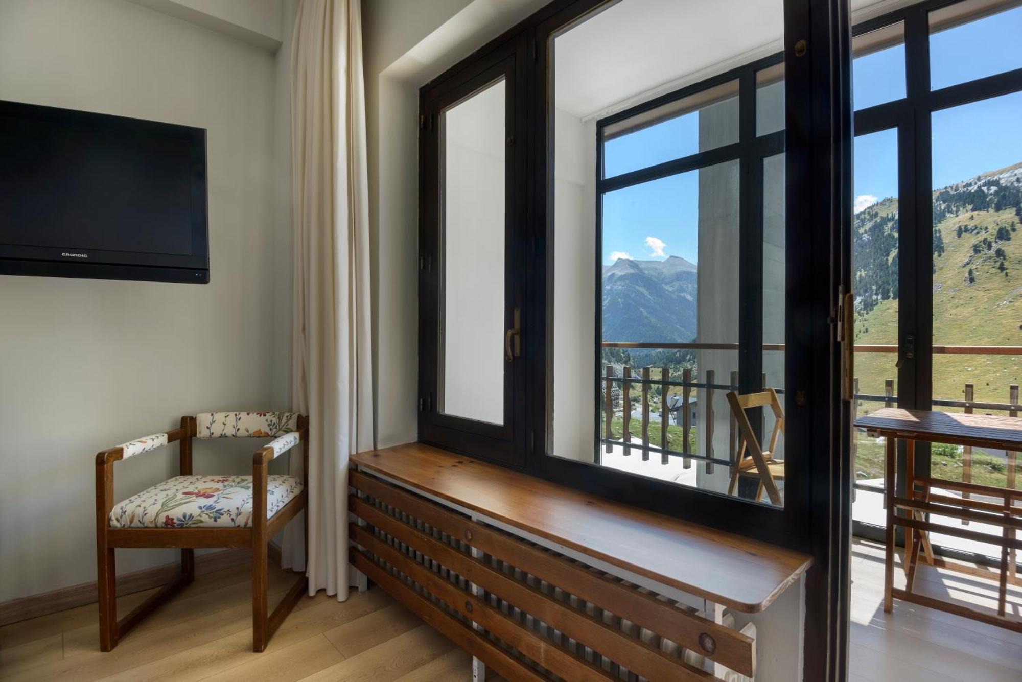 Hotel Edelweiss Candanchú מראה חיצוני תמונה