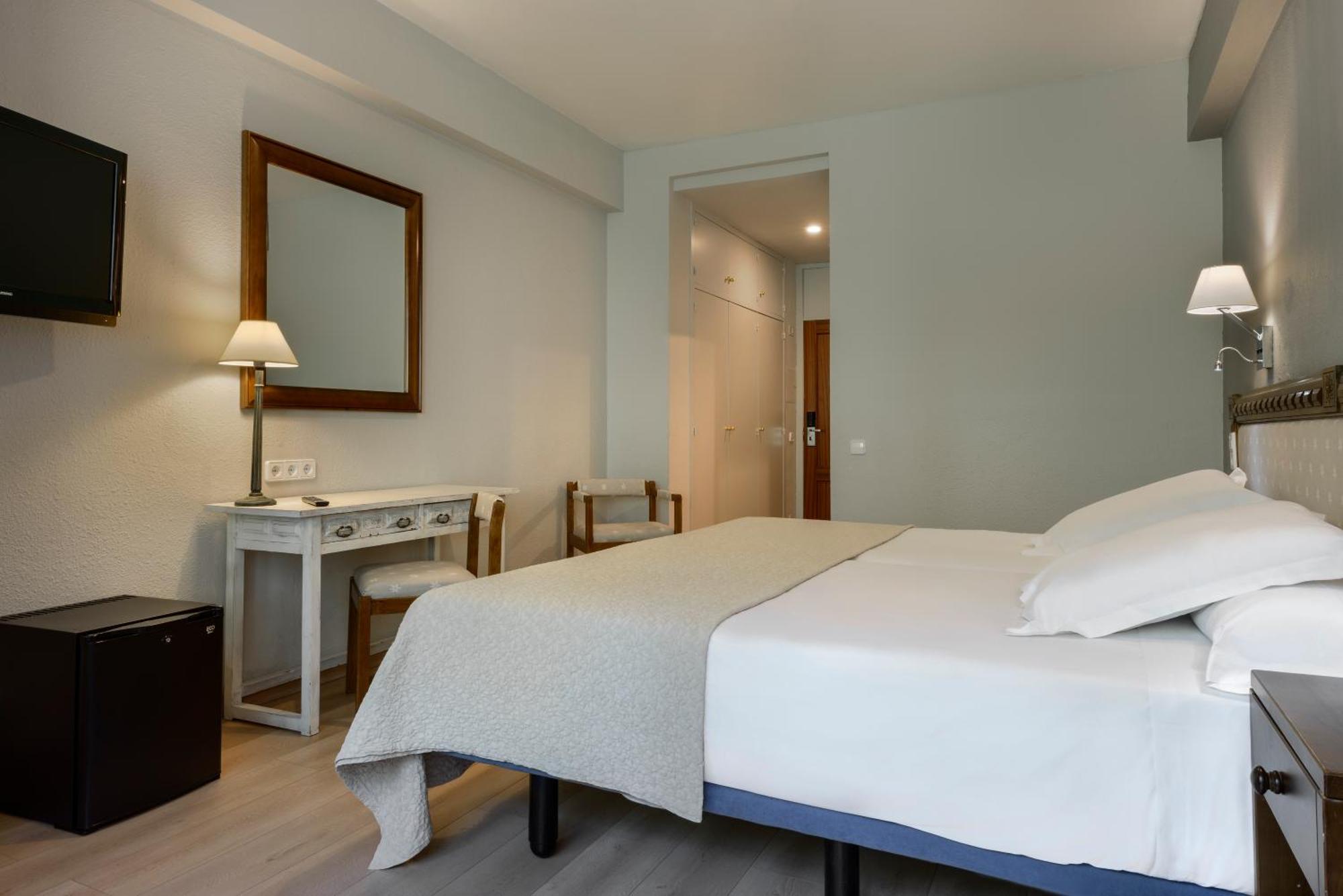 Hotel Edelweiss Candanchú מראה חיצוני תמונה
