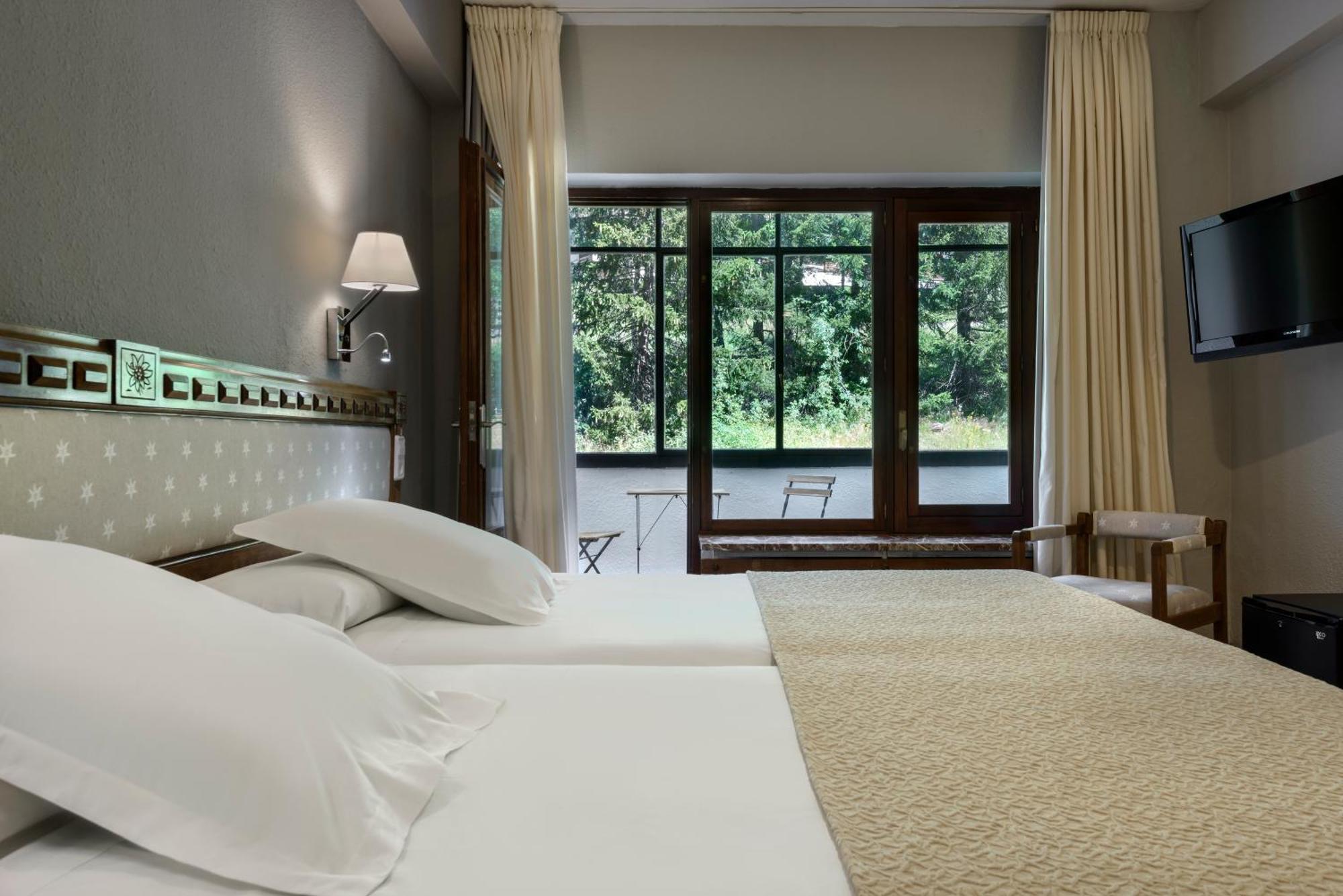 Hotel Edelweiss Candanchú מראה חיצוני תמונה