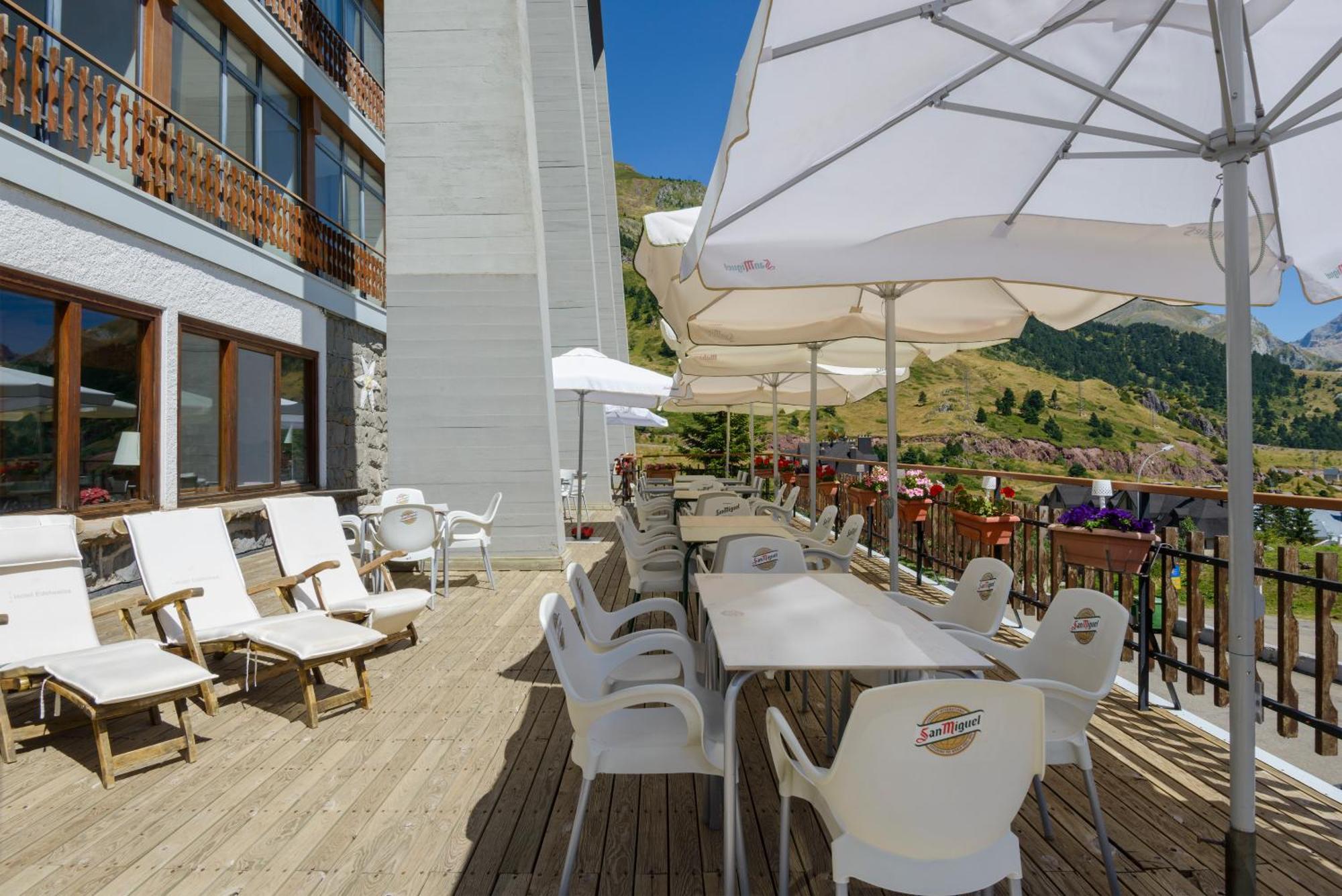 Hotel Edelweiss Candanchú מראה חיצוני תמונה