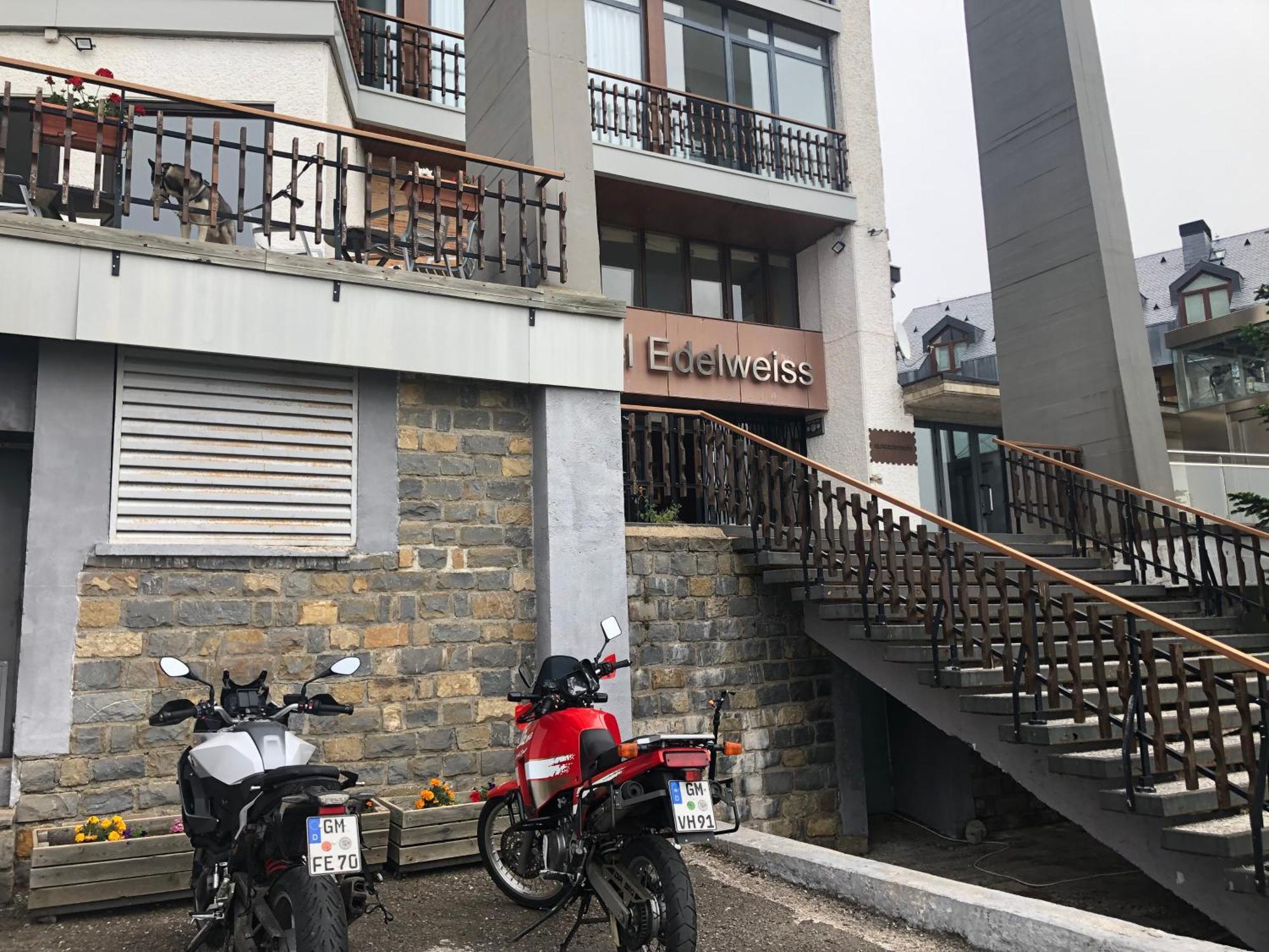 Hotel Edelweiss Candanchú מראה חיצוני תמונה