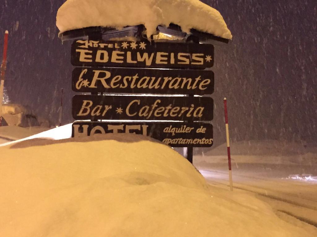 Hotel Edelweiss Candanchú מראה חיצוני תמונה